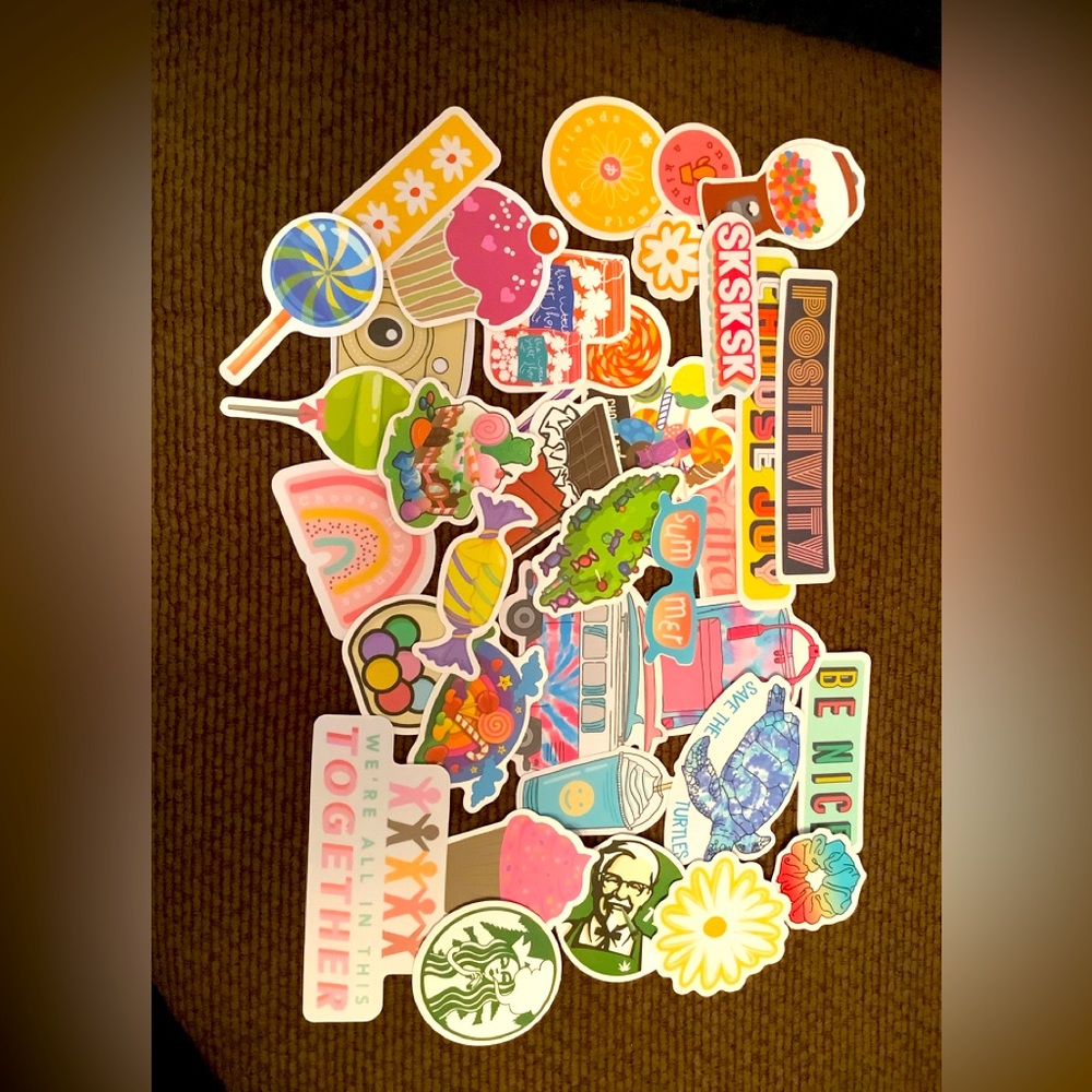 Assorted stickers - Picture 1 of 1